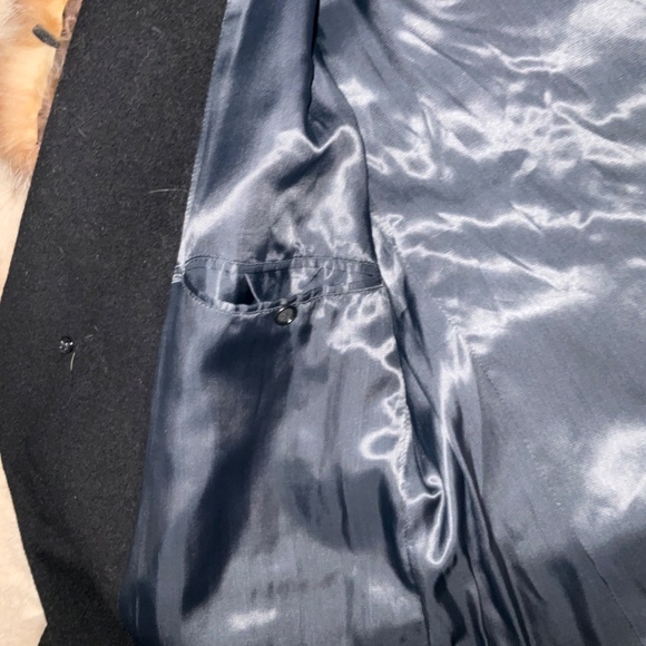 **STUNNING Men’s Fox Fur Collar Coat** - Picture 6 of 6